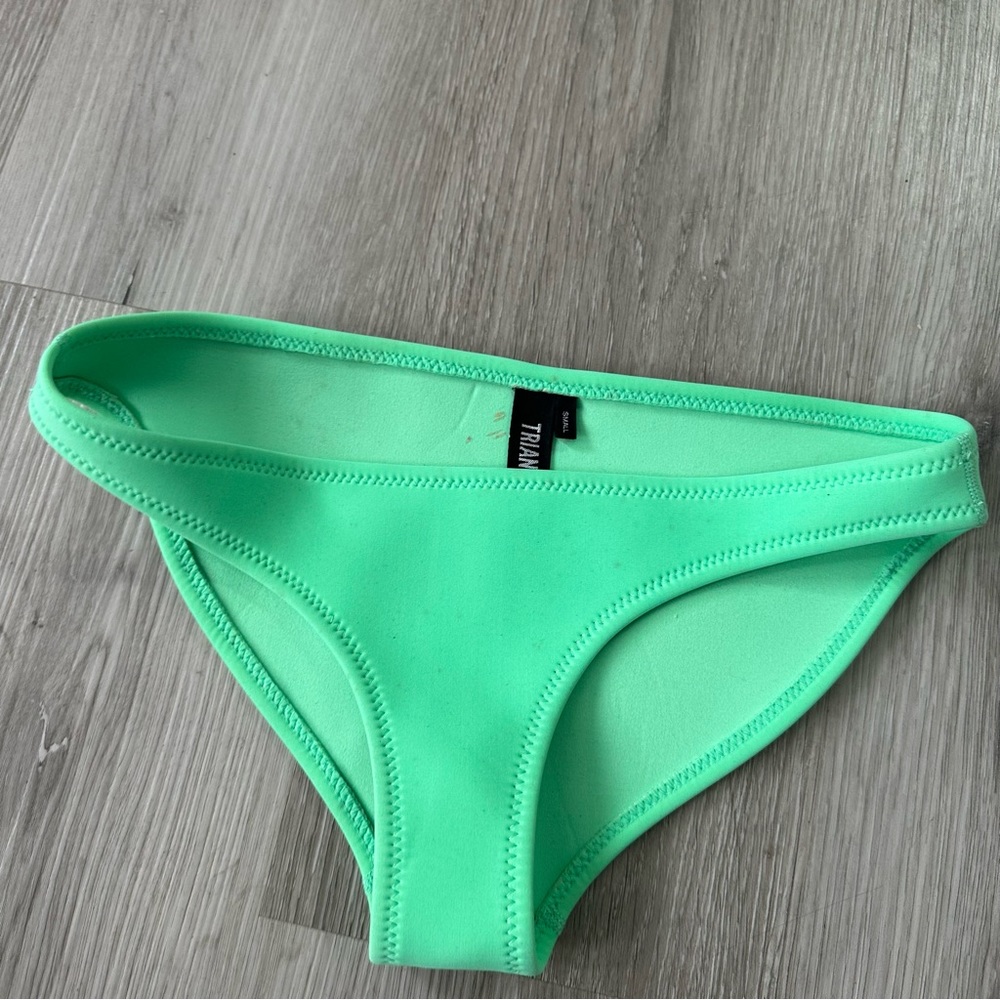 Triangl bikini